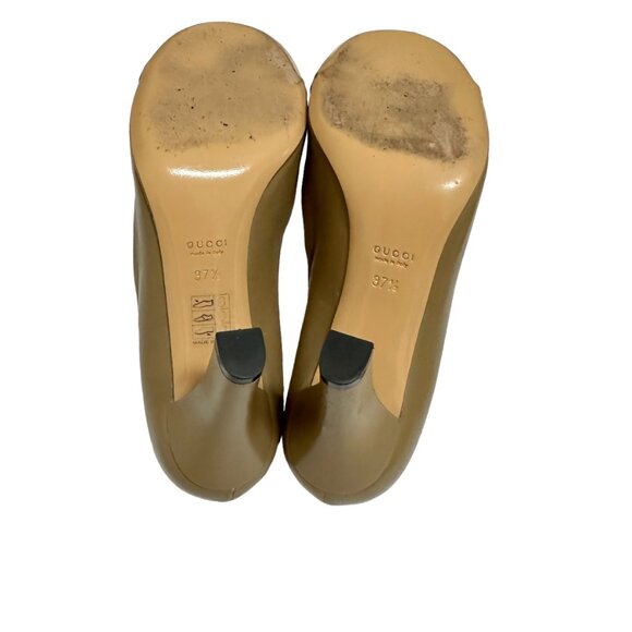 GUCCI Tan Leather Round Toe Pumps,  Size 37.5 - Picture 11 of 13